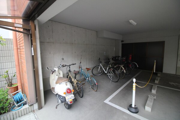 駐輪場