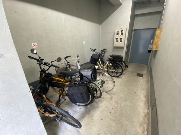 駐輪場