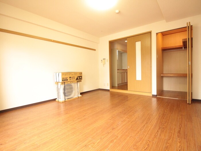 物件内観写真18　(居室)