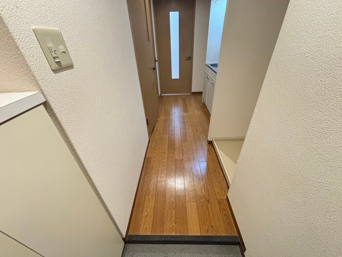 物件内観写真19　(廊下)