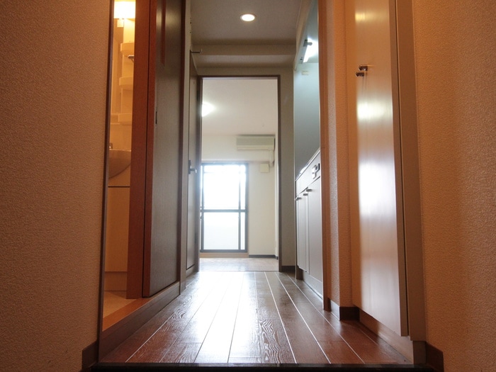 物件内観写真20　(玄関)