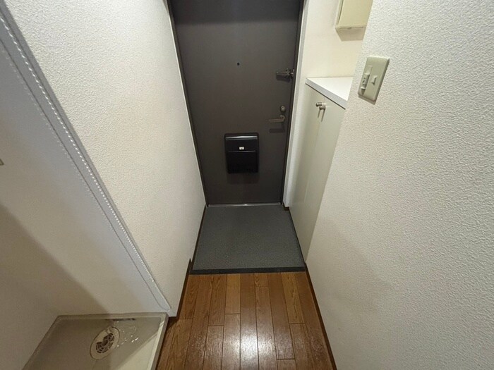 物件内観写真20　(玄関)