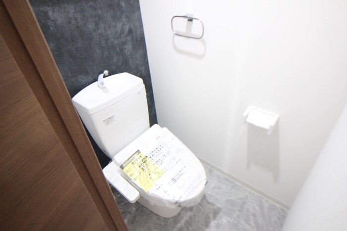 物件内観写真14　(トイレ)