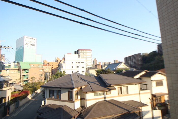 物件内観写真18　(室内からの展望)