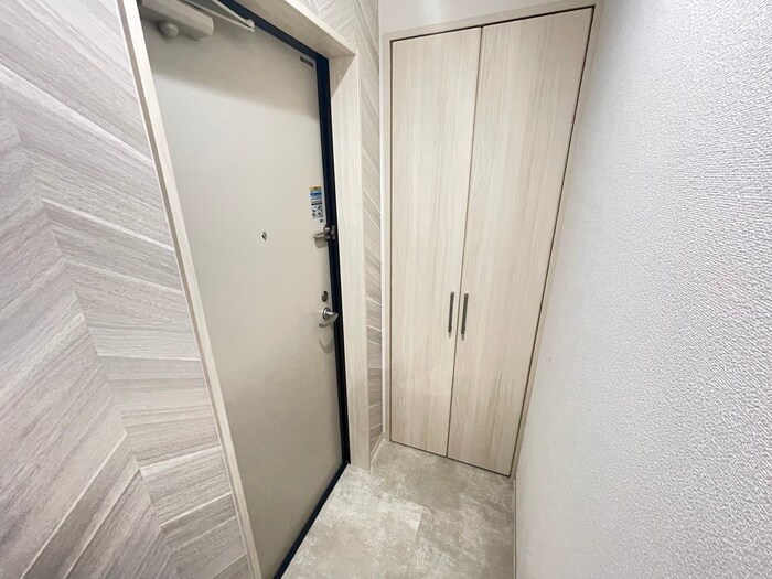 物件内観写真7　(玄関)