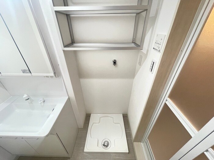 物件内観写真11　(洗濯機置場)