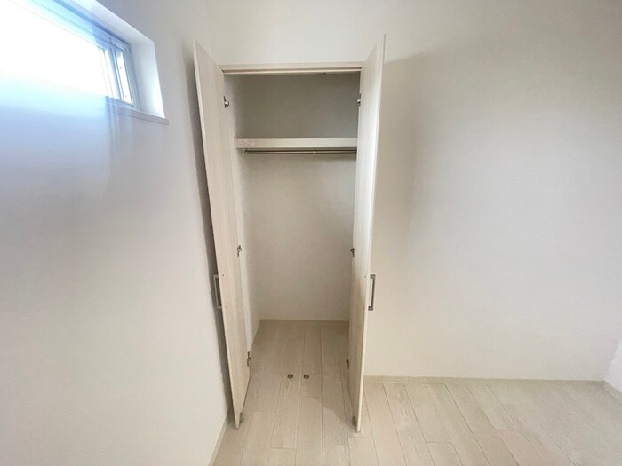 物件内観写真16　(収納)