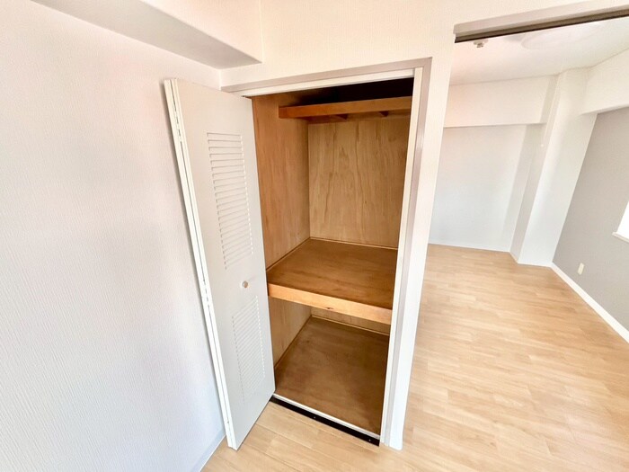 物件内観写真10　(収納)