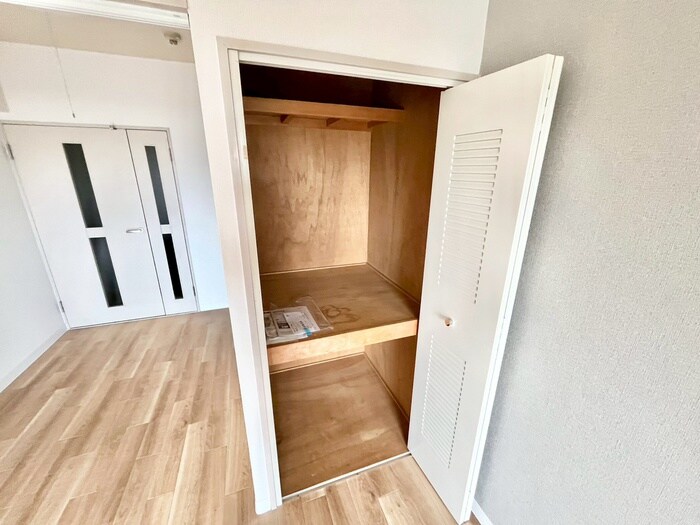 物件内観写真10　(収納)
