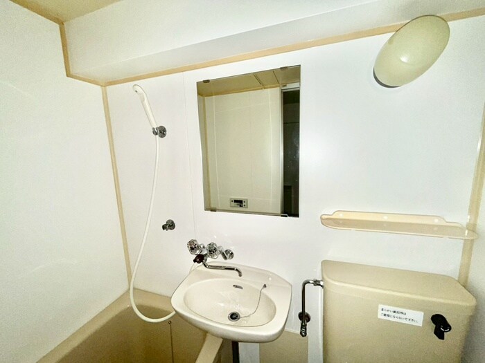 物件内観写真11　(洗面)