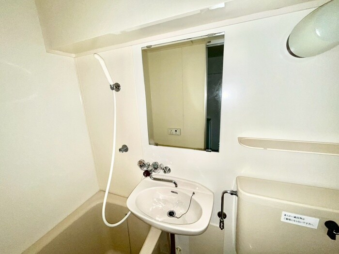 物件内観写真15　(洗面)