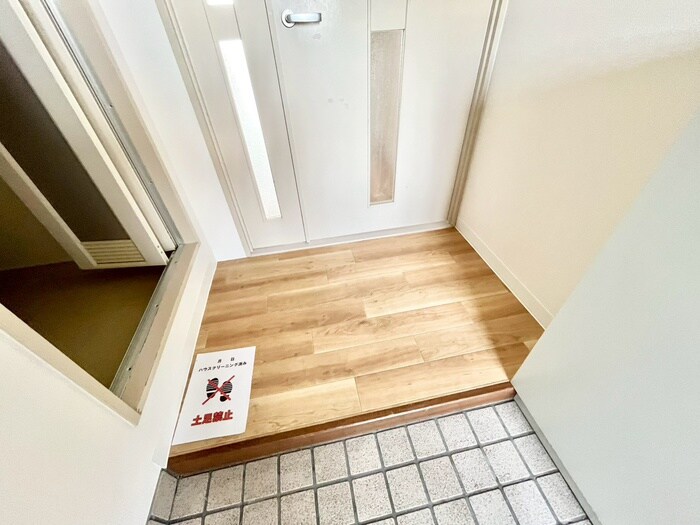 物件内観写真18　(廊下)