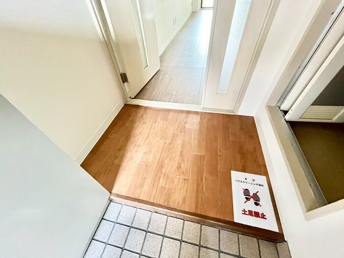 物件内観写真18　(洗濯機置場)