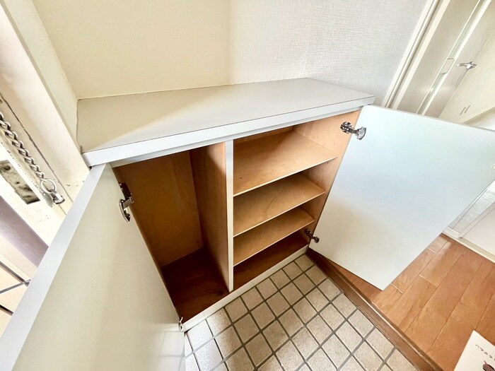 物件内観写真19　(靴箱)