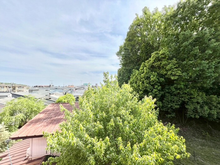 物件内観写真22　(室内からの展望)