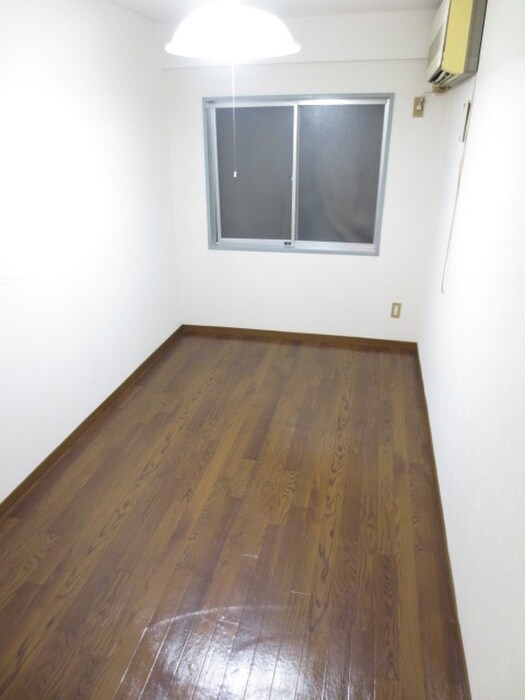 物件内観写真6　(居室)