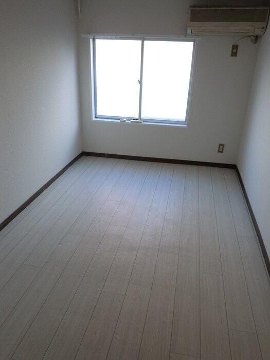 物件内観写真6　(居室)