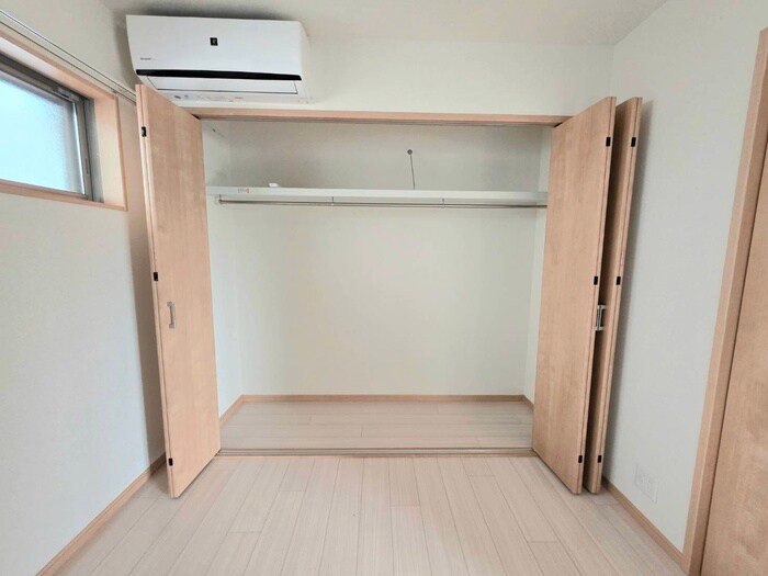 物件内観写真12　(収納)