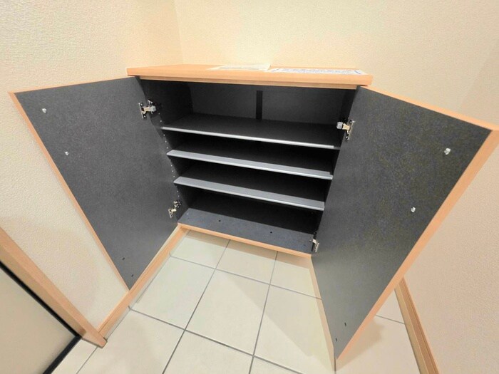 物件内観写真18　(靴箱)