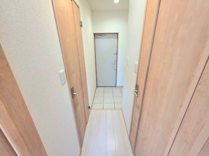 物件内観写真19　(廊下)