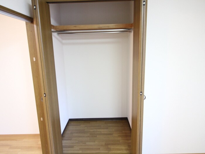 物件内観写真10　(収納)