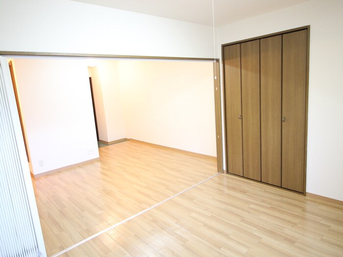 物件内観写真12　(居室)