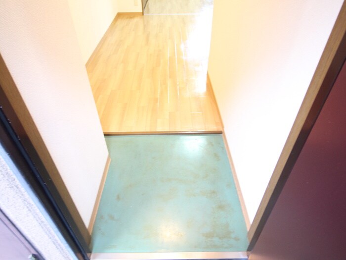 物件内観写真18　(玄関)