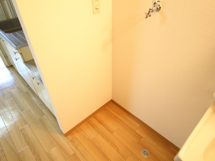 物件内観写真19　(洗濯機置場)