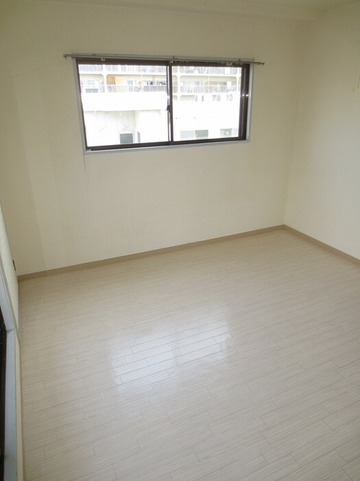 物件内観写真13　(居室)