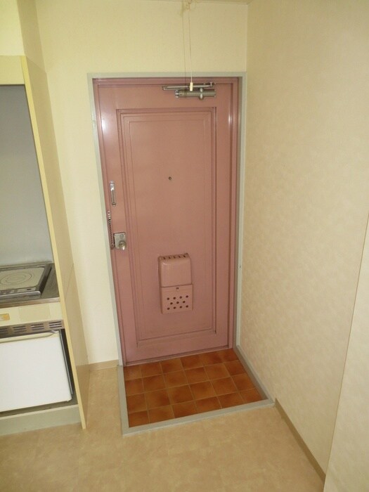 物件内観写真16　(玄関)