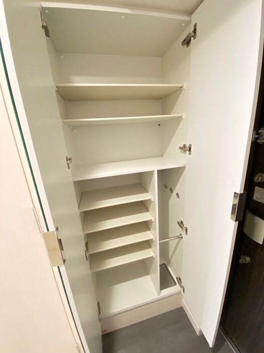 物件内観写真15　(靴箱)