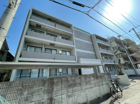 サウスコ－ト本山外観写真