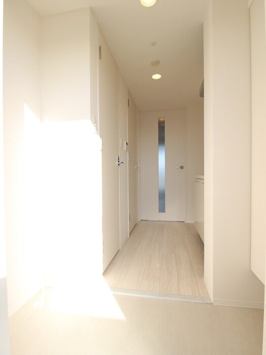 物件内観写真15　(玄関)