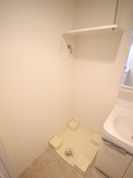 物件内観写真20　(洗濯機置場)