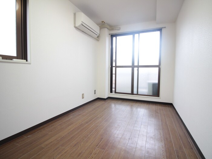 物件内観写真6　(居室)