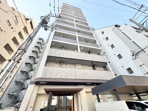 シャローズワン立売堀外観写真