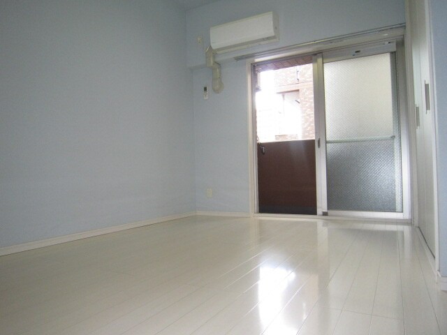 物件内観写真15　(居室)