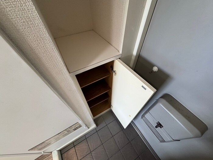 物件内観写真15　(靴箱)