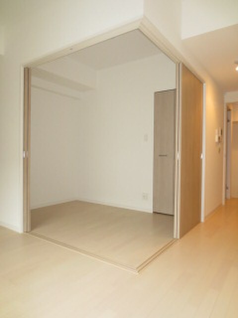 物件内観写真13　(居室)