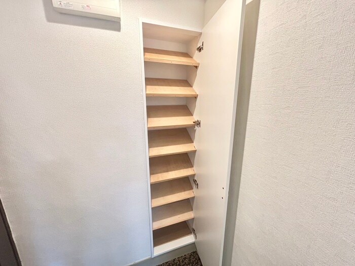 物件内観写真17　(靴箱)