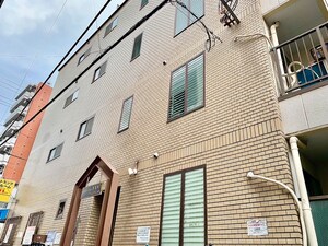 リ－ベンハイム淀外観写真
