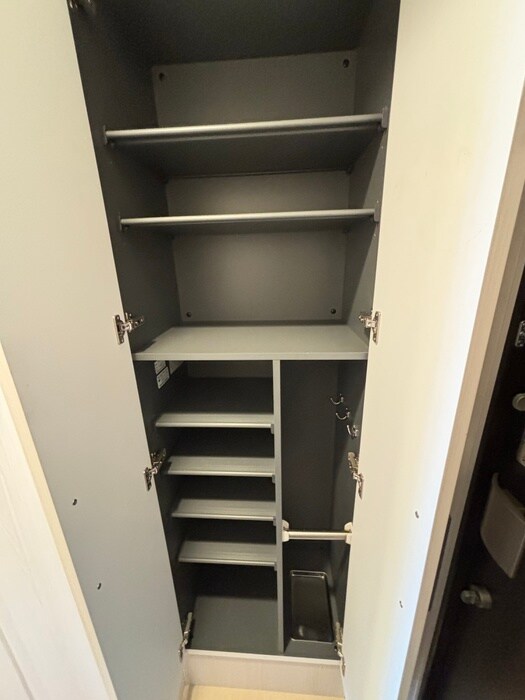 物件内観写真8　(靴箱)