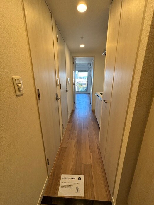 物件内観写真9　(廊下)