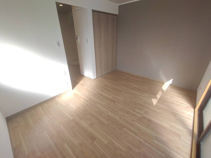 物件内観写真10　(居室)