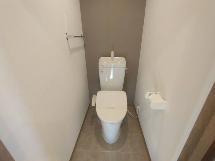 物件内観写真14　(トイレ)