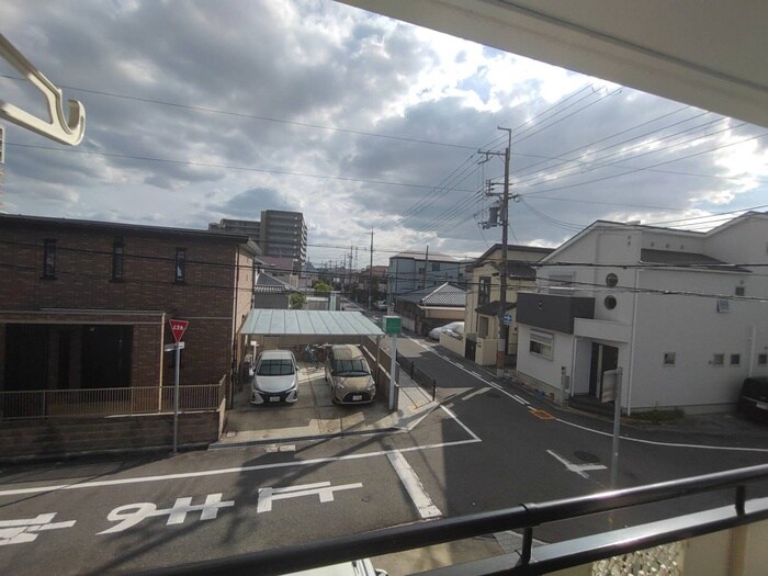 物件内観写真22　(室内からの展望)