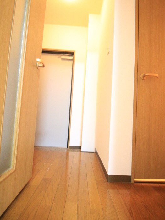 物件内観写真19　(廊下)