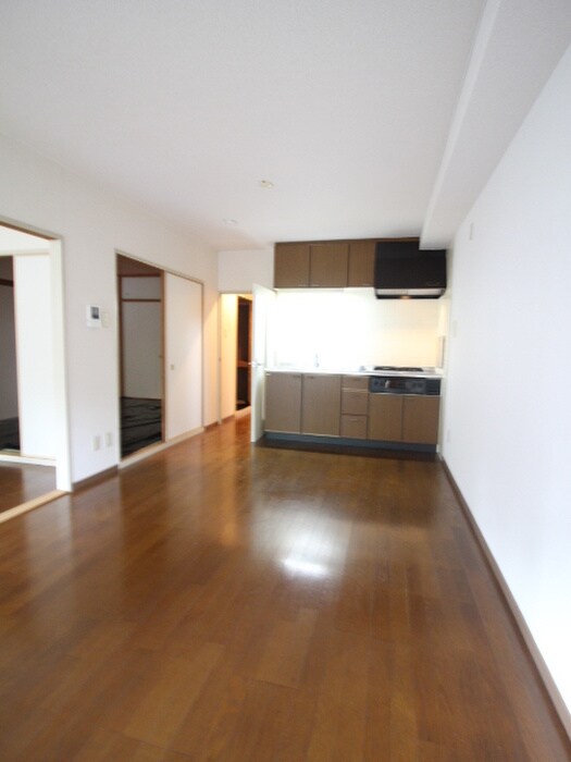 物件内観写真8　(居室)