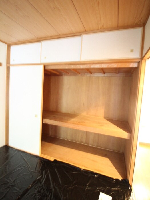 物件内観写真18　(収納)