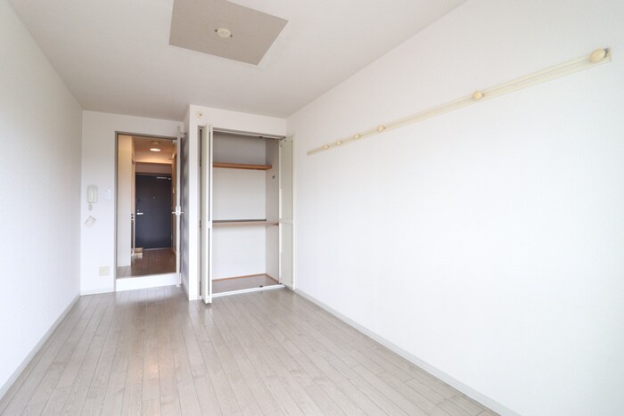 物件内観写真6　(居室)
